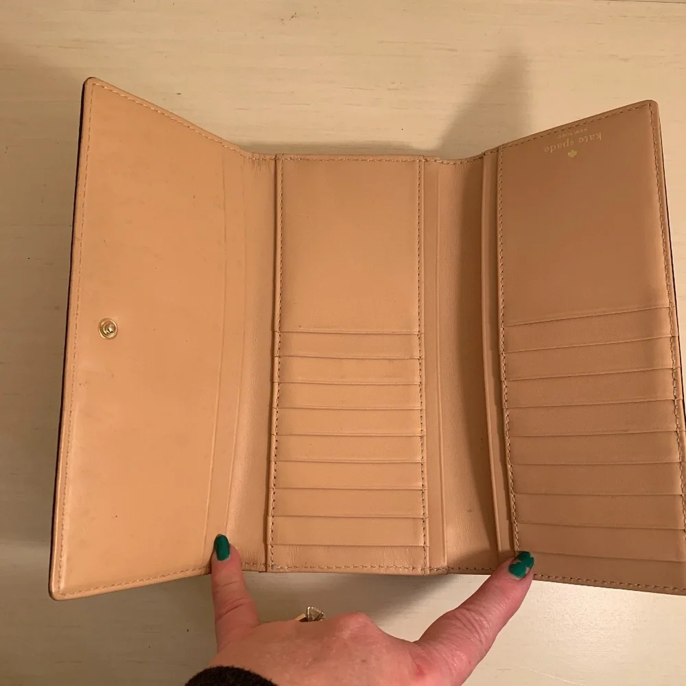 Kate Spade Wallet - Picture 3 of 4